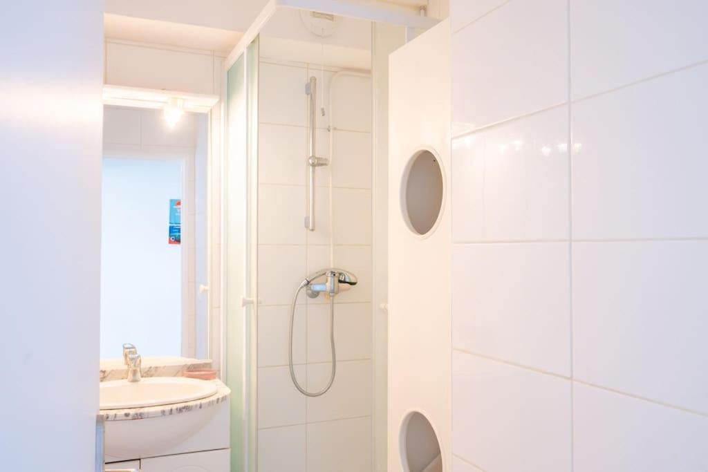 Charmant A 600 M Des Plages Proche Des Commerces Lesclesdenicole 카르쿠에이란느 외부 사진
